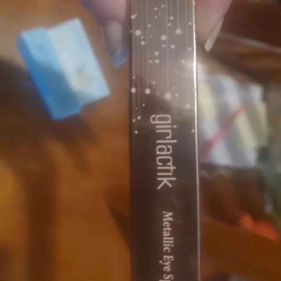 Makeup bundle - Picture 4 of 6